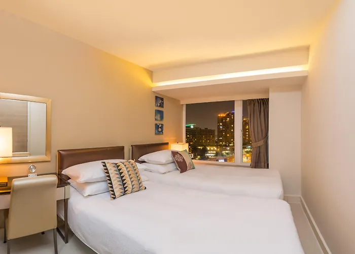 Kowloon Harbourfront Hotel Hong Kong